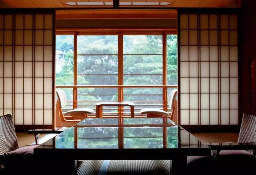 スタンダードルーム, Nishimuraya Honkan