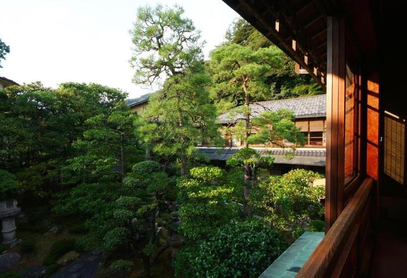 스위트, Nishimuraya Honkan