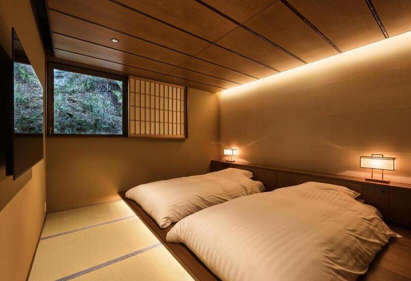 자쿠지 스위트, Nishimuraya Honkan