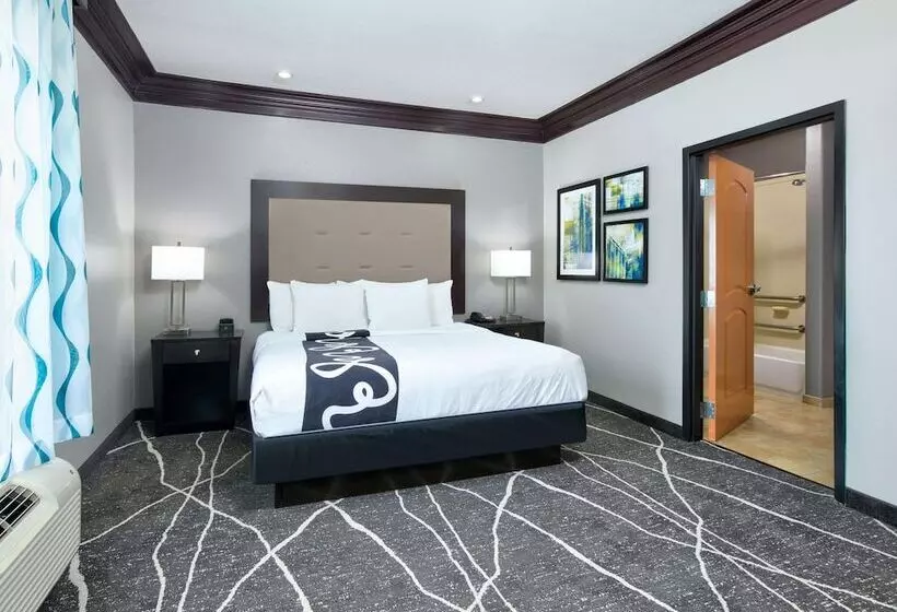 身障者適用スイートルーム, La Quinta By Wyndham Little Rock   Bryant