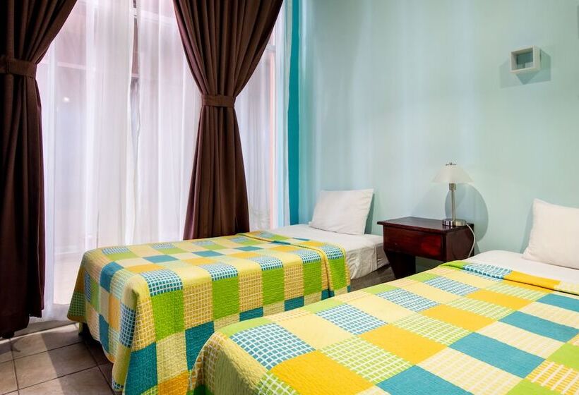 غرفة عائلية, Las Colinas