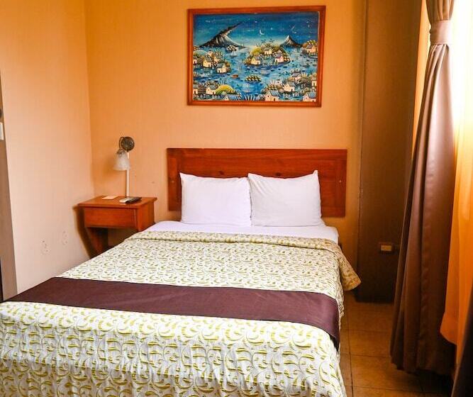 غرفة قياسية, Las Colinas