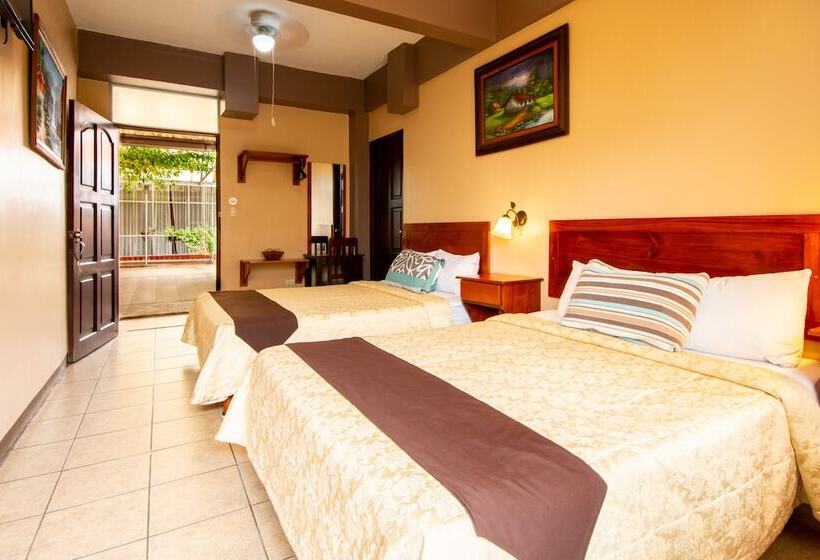 غرفة قياسية, Las Colinas