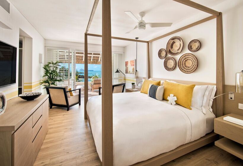 Полулюкс, Lux Grand Gaube Resort & Villas