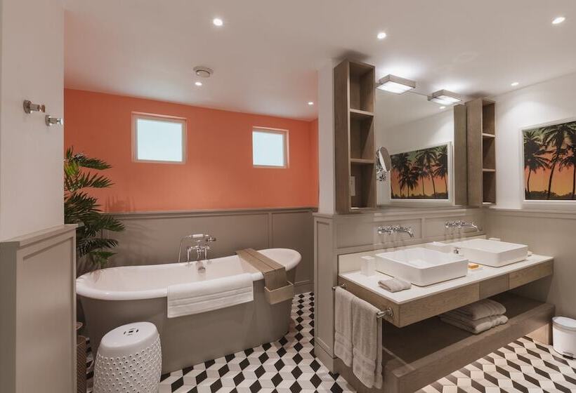 Номер Deluxe, Lux Grand Gaube Resort & Villas