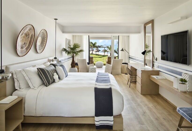 Полулюкс, Lux Grand Gaube Resort & Villas