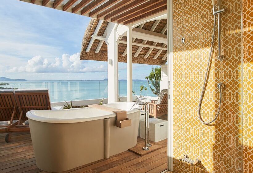 Полулюкс, Lux Grand Gaube Resort & Villas