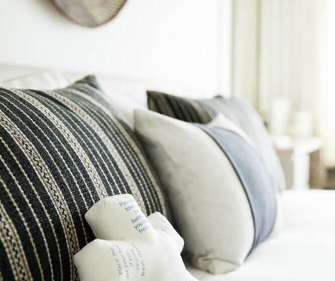 Полулюкс Престиж, Lux Grand Gaube Resort & Villas