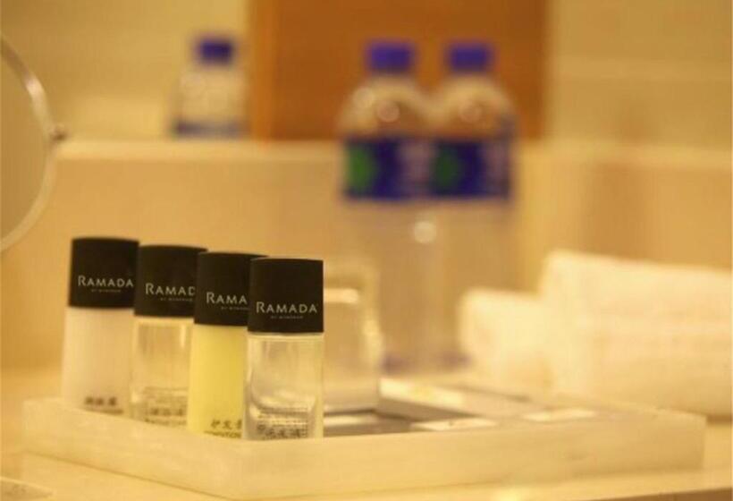 Номер Executive Кровать Кинг, Ramada By Wyndham Beijing Airport