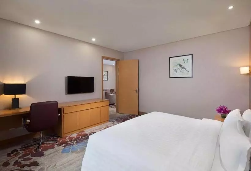 Executive-sviitti King-vuode, Ramada By Wyndham Beijing Airport
