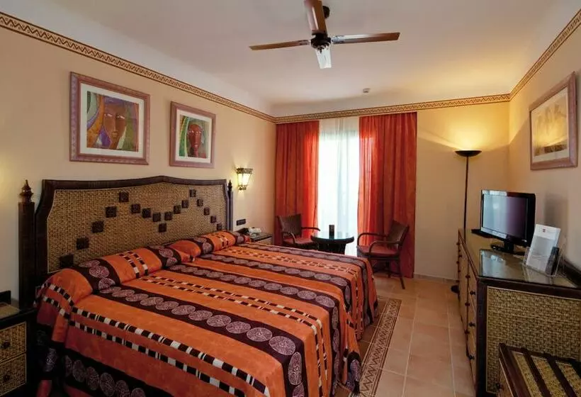 اتاق خانوادگی, Hotel Riu Touareg - All Inclusive