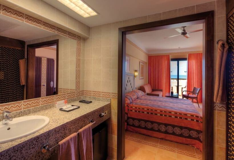 سوییت با چشم‌انداز دریا, Hotel Riu Touareg - All Inclusive