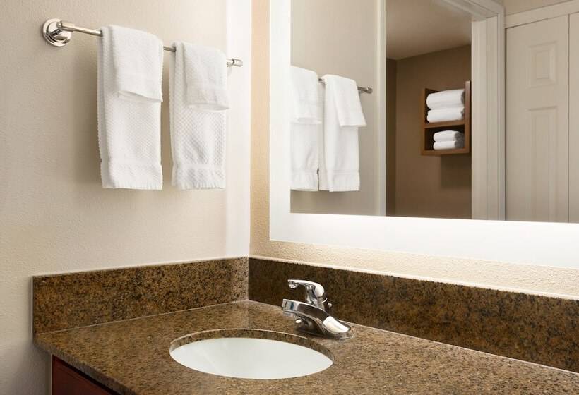 スイート, Staybridge Suites Tampa East  Brandon, An Ihg