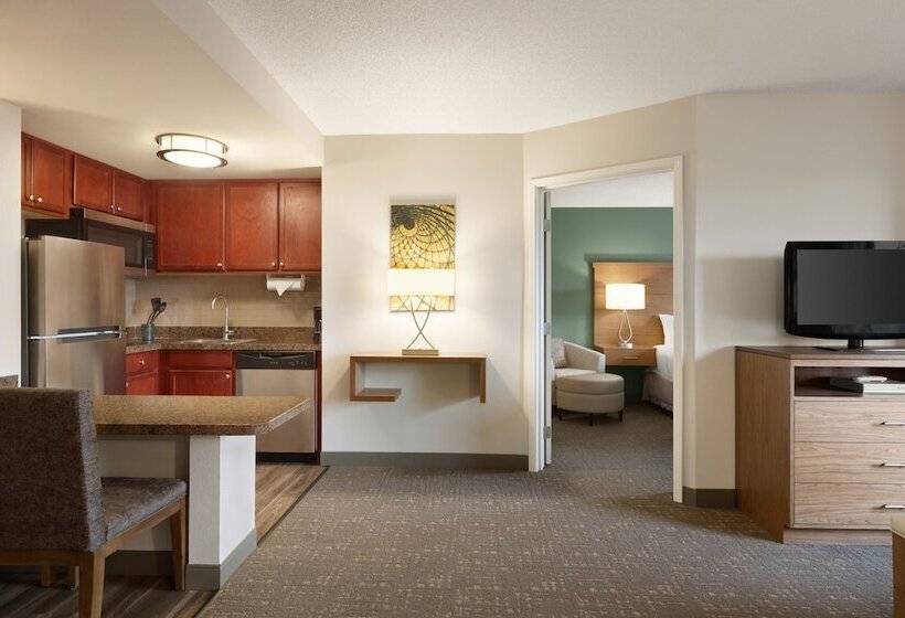غرفة قياسية لذوى الاحتياجات الخاصة, Staybridge Suites Tampa East  Brandon, An Ihg