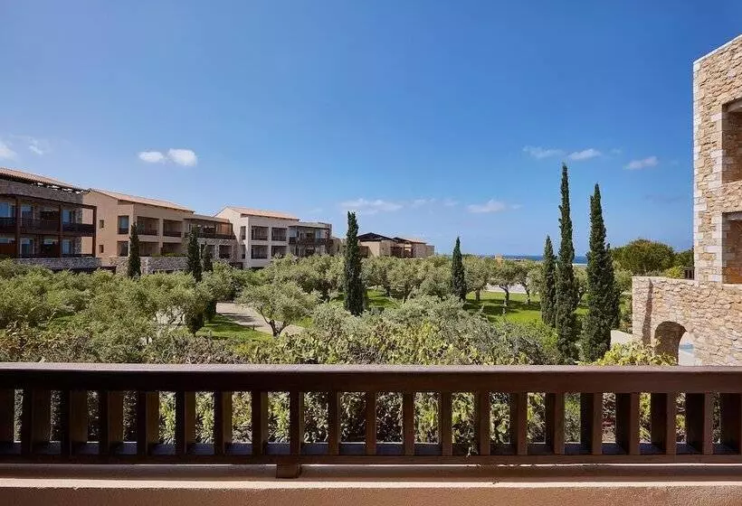 اتاق لوکس با چشم‌انداز باغ, The Westin Resort Costa Navarino