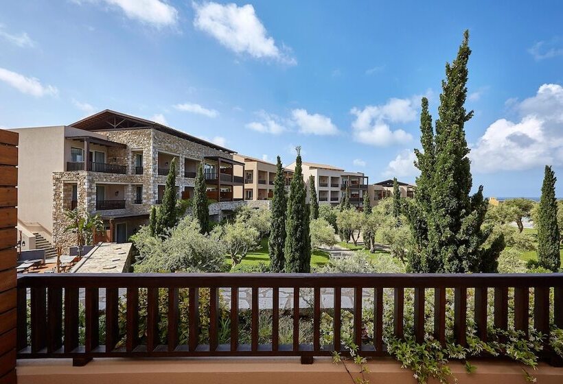 غرفة ديلوكس مطلّة علي الحديقة, The Westin Resort Costa Navarino
