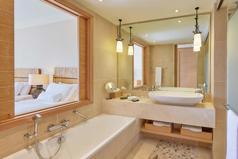 غرفة ديلوكس مطلّة علي الحديقة, The Westin Resort Costa Navarino