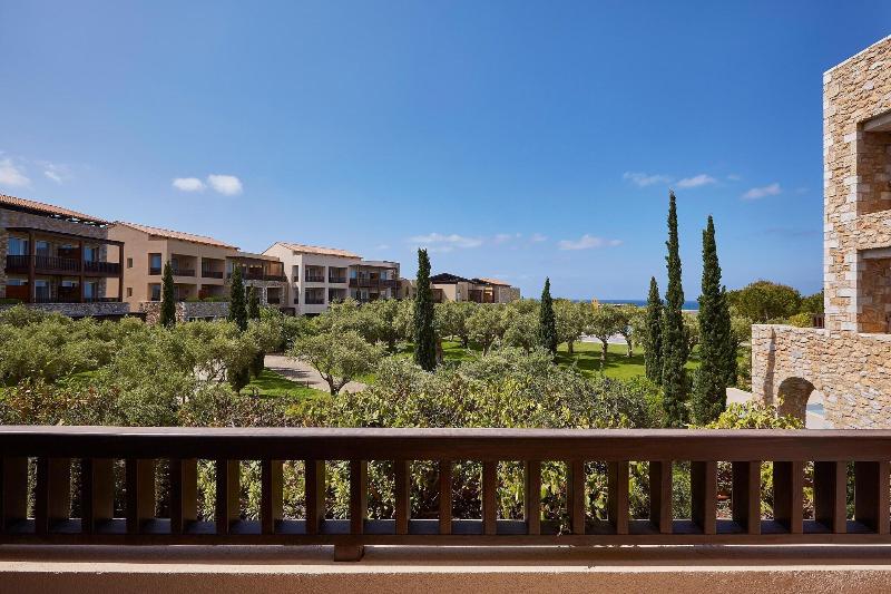 غرفة ديلوكس مطلّة علي الحديقة, The Westin Resort Costa Navarino