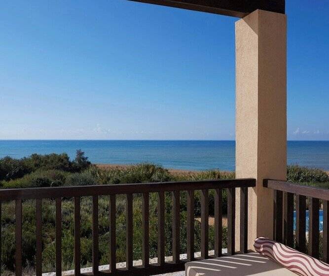 غرفة بريميوم مطلّة علي البحر, The Westin Resort Costa Navarino