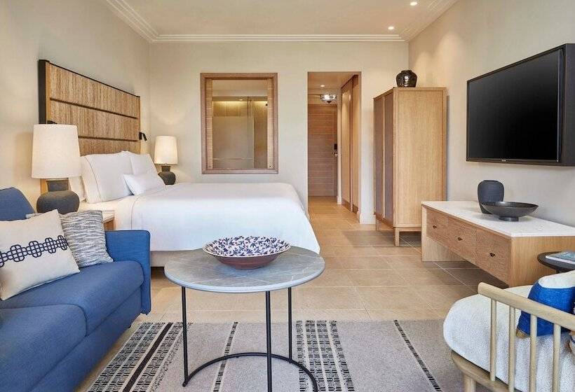 غرفة بريميوم مطلّة علي البحر, The Westin Resort Costa Navarino