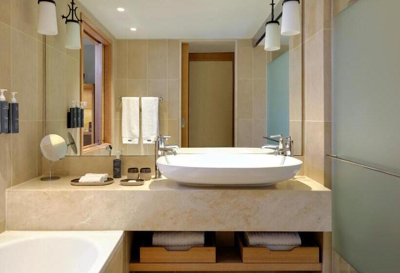 غرفة سوبيريور, The Westin Resort Costa Navarino