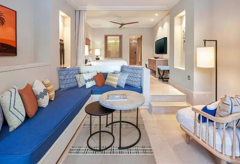 اتاق سوپریور, The Westin Resort Costa Navarino