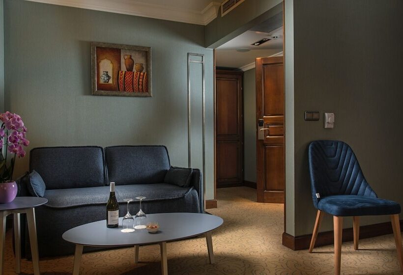 스위트, Rosslyn Thracia Hotel Sofia