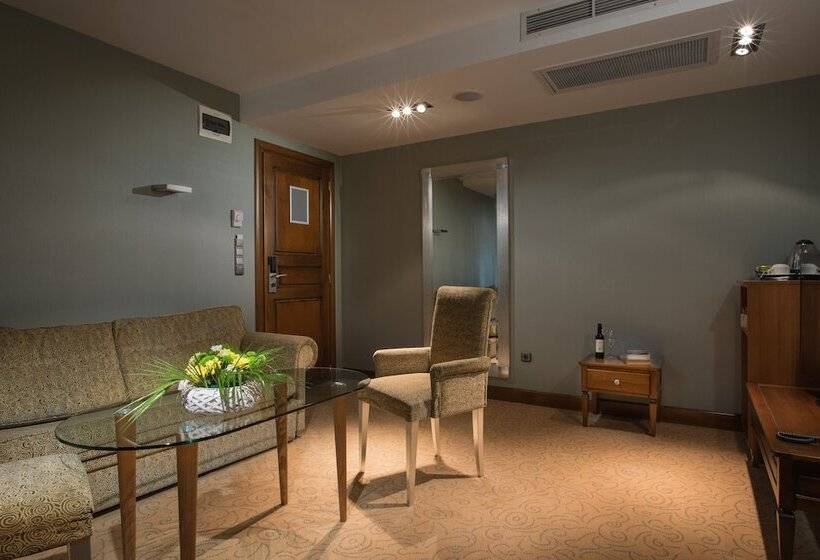 Люкс, Rosslyn Thracia Hotel Sofia