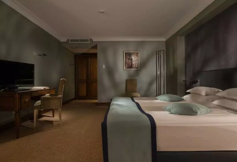 Sviitti, Rosslyn Thracia Hotel Sofia
