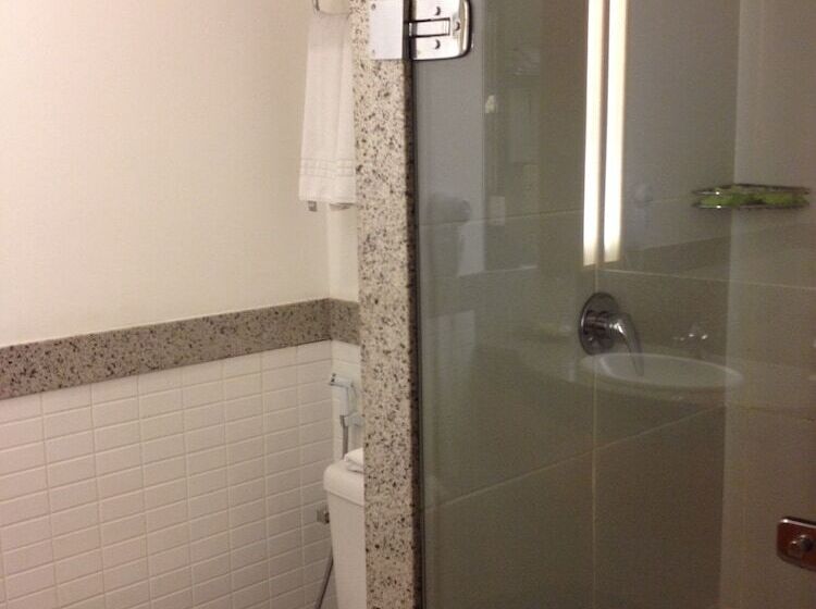 غرفة سوبيريور, Verdegreen