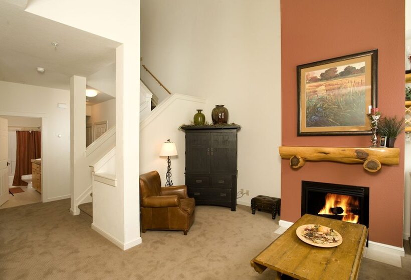 Апартаменты 3 Спальни, Lakeside Village By Keystone Resort