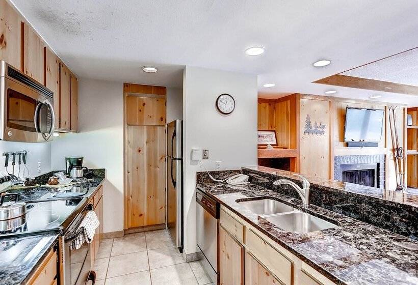 Апартаменты 4 Спальни, Lakeside Village By Keystone Resort