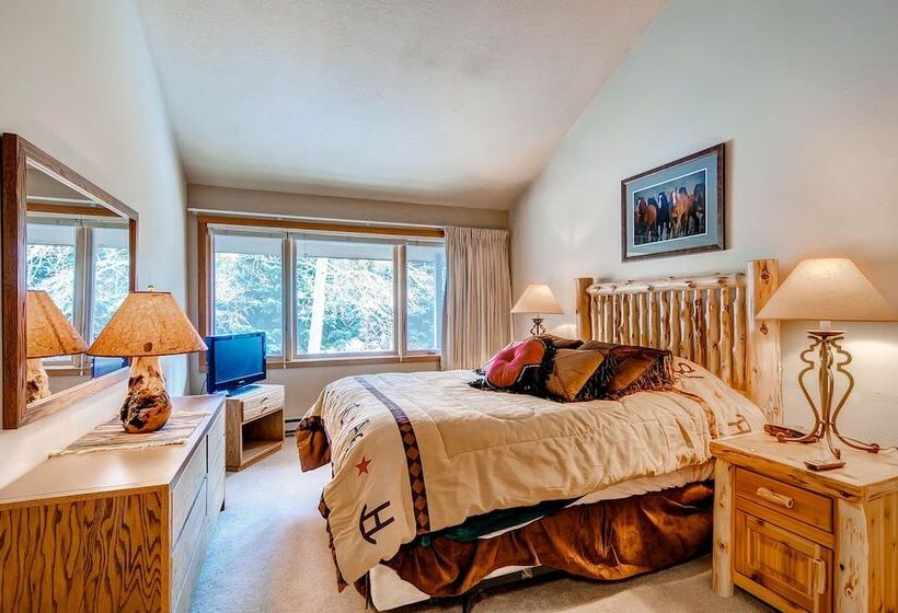 Апартаменты 3 Спальни, Lakeside Village By Keystone Resort