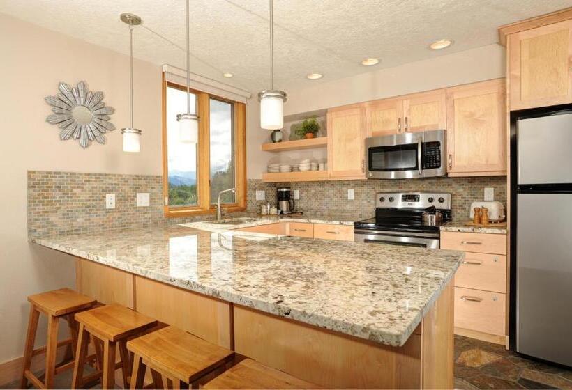 Апартаменты 2 Спальни, Lakeside Village By Keystone Resort