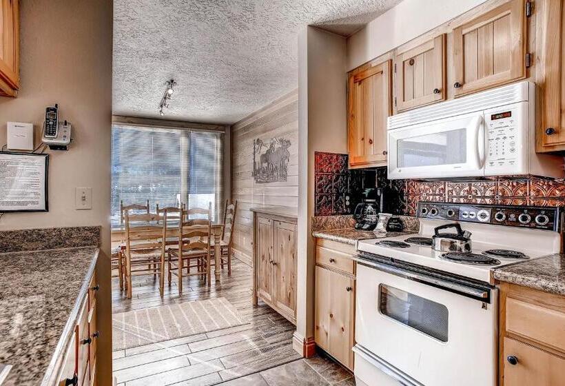 Номер Стандарт, Lakeside Village By Keystone Resort