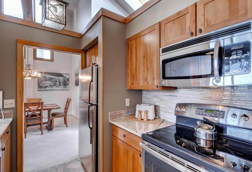 Апартаменты 3 Спальни, Lakeside Village By Keystone Resort