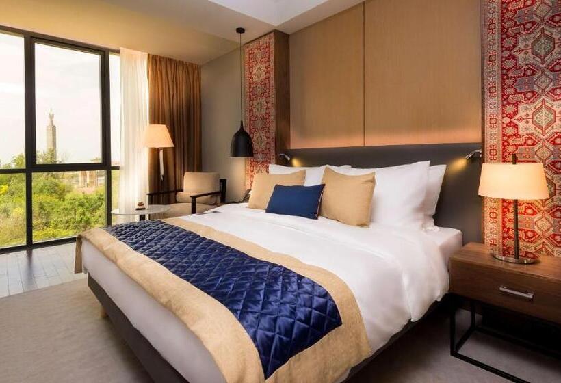 스위트, Radisson Blu Hotel Yerevan