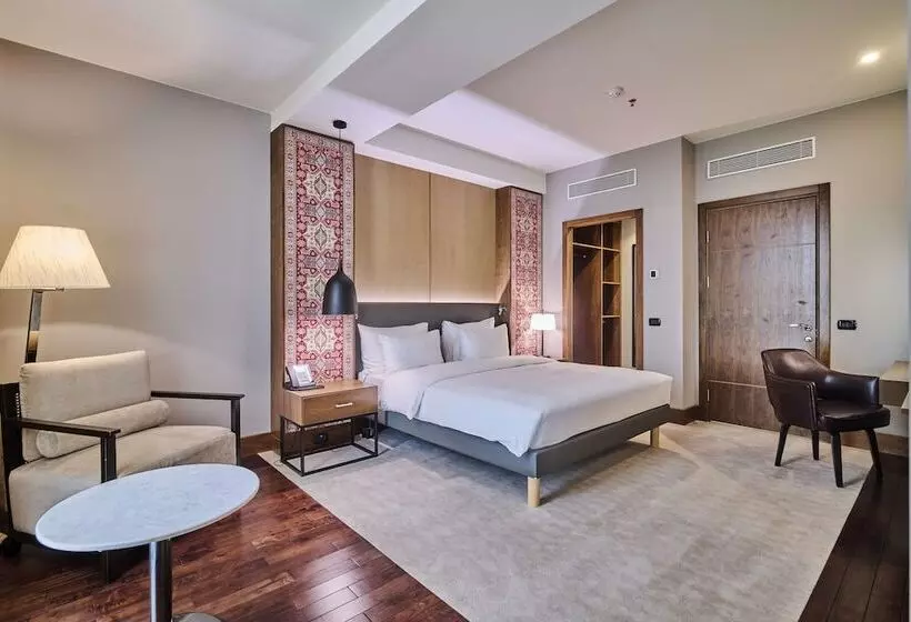 Suite, Radisson Blu Hotel Yerevan