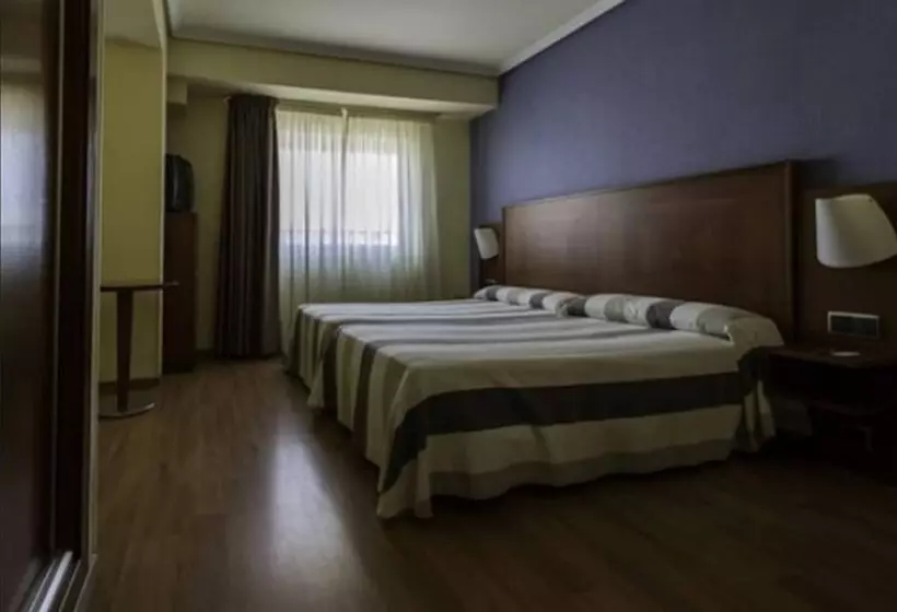 استودیوی استاندارد, Torreluz Apartamentos