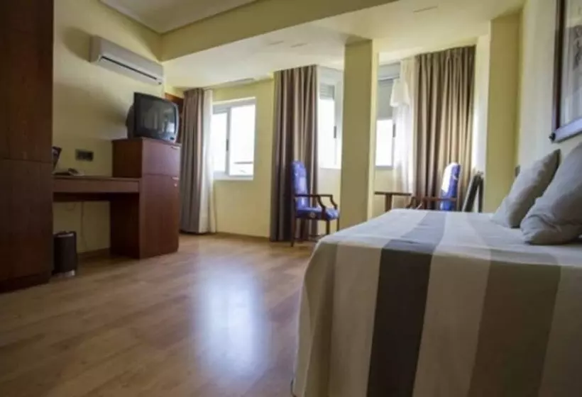 استودیوی استاندارد, Torreluz Apartamentos
