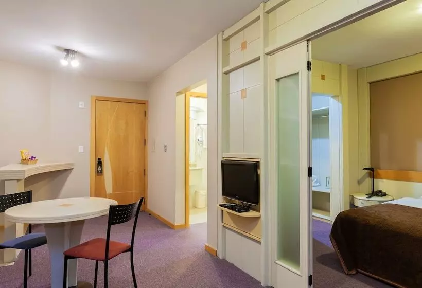 اتاق لوکس, Tri Hotel & Flat Caxias