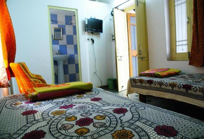 Номер Стандарт, Udai Haveli Guesthouse