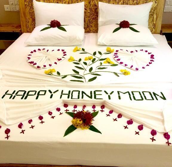 اتاق لوکس, Veli Beach Inn