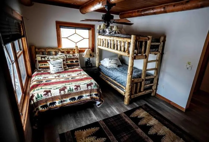 1 Bedroom Apartment Lake View, Ampersand Bay Resort