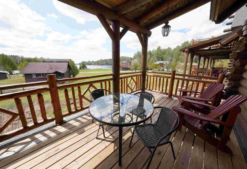 إستوديو قياسى مزودة بتراس, Ampersand Bay Resort