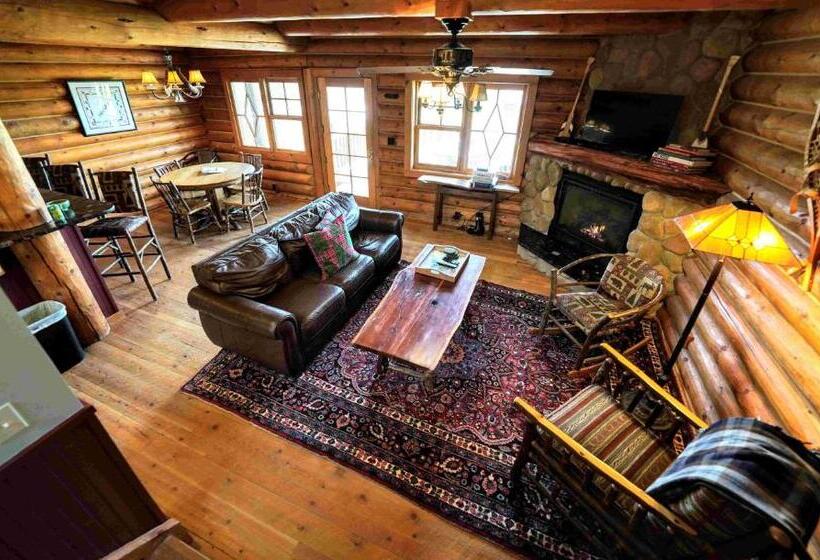 إستوديو قياسى مزودة بتراس, Ampersand Bay Resort