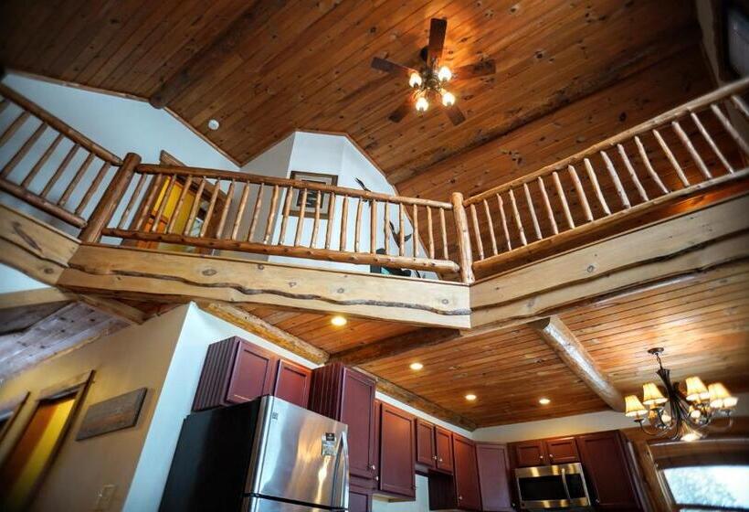 منزل غرفتين نوم, Ampersand Bay Resort