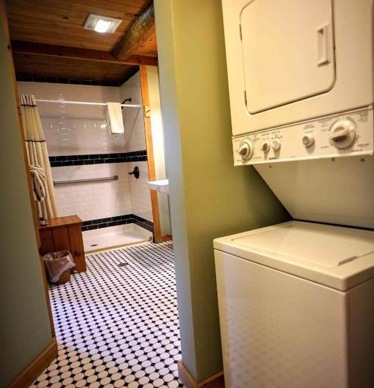 منزل غرفتين نوم, Ampersand Bay Resort