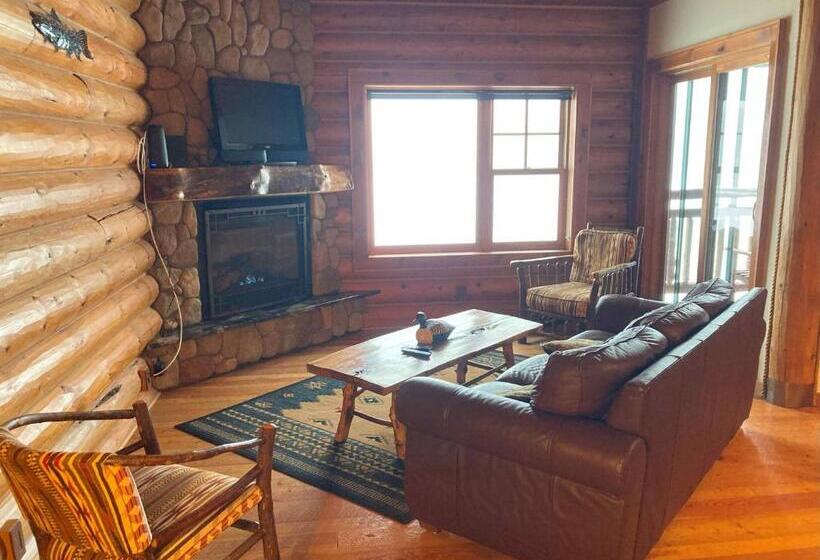 منزل 3 غرف نوم, Ampersand Bay Resort