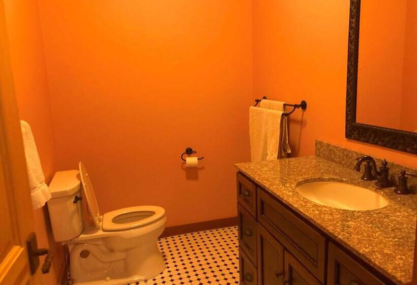 منزل 3 غرف نوم, Ampersand Bay Resort